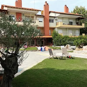 Hotel de apartamente Makis Nest, Vourvourou